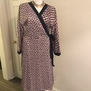 NWOT Gorgeous wrap dress